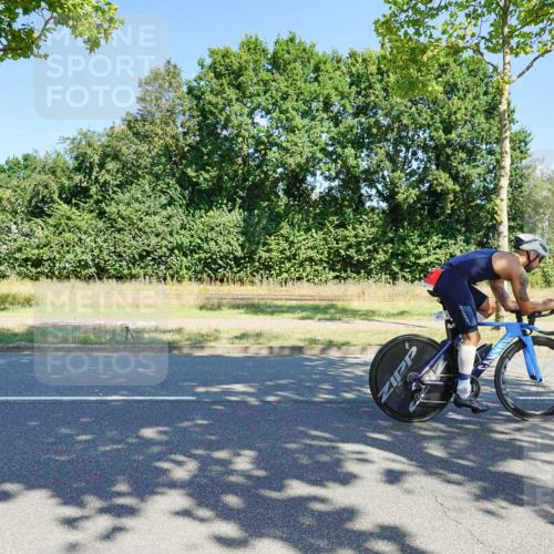 09.08.2026 - GEWOBA Citytriathlon Bremen Michael Burmester http://msf.ph/oto/9959992 09.08.2026 12:36:20 Radfahren 560, 562, 565, 668, 673, 682, 748, 749, 780, 781, 864, 948, 1110, 1119, 1139 meine-sportfotos.de
