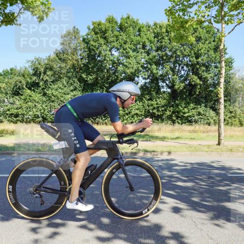 09.08.2026 - GEWOBA Citytriathlon Bremen Michael Burmester http://msf.ph/oto/9960060 09.08.2026 12:37:50 Radfahren 559, 571, 639, 687, 727, 745, 1114 meine-sportfotos.de