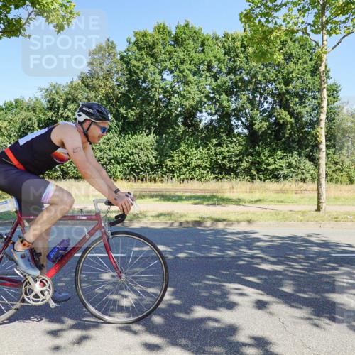09.08.2026 - GEWOBA Citytriathlon Bremen Michael Burmester http://msf.ph/oto/9960123 09.08.2026 12:39:22 Radfahren 656, 664, 705, 783, 817 meine-sportfotos.de