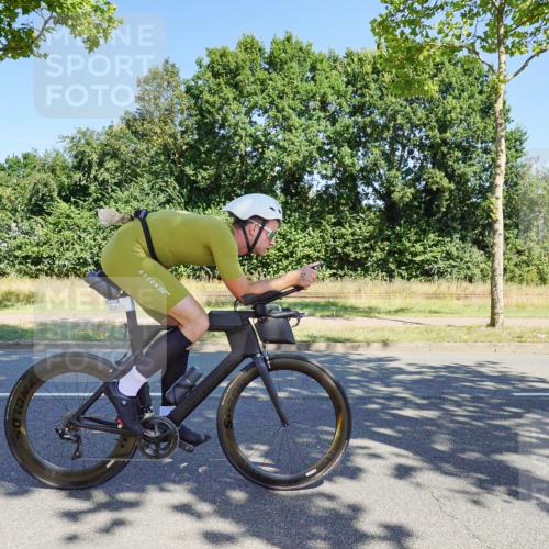 09.08.2026 - GEWOBA Citytriathlon Bremen Michael Burmester http://msf.ph/oto/9960129 09.08.2026 12:39:32 Radfahren 612, 656, 705, 783, 817, 896 meine-sportfotos.de