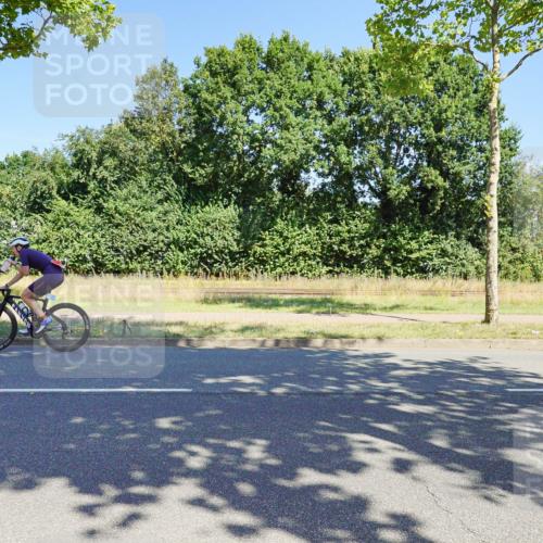 09.08.2026 - GEWOBA Citytriathlon Bremen Michael Burmester http://msf.ph/oto/9960134 09.08.2026 12:39:38 Radfahren 612, 656, 693, 783, 834, 840, 871, 896, 923, 998 meine-sportfotos.de