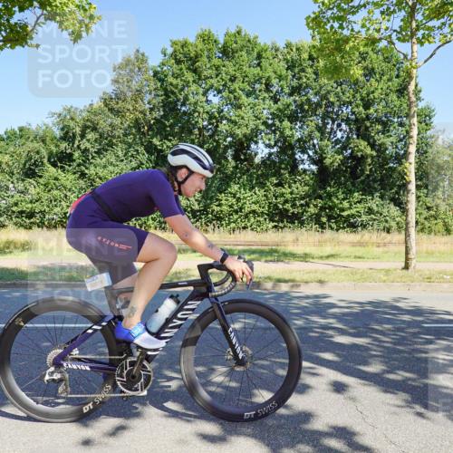 09.08.2026 - GEWOBA Citytriathlon Bremen Michael Burmester http://msf.ph/oto/9960170 09.08.2026 12:40:27 Radfahren 626, 671, 701, 707, 743, 789, 809, 819, 888, 919, 953, 954, 1115, 1127 meine-sportfotos.de