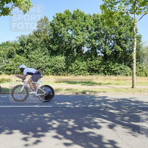 09.08.2026 - GEWOBA Citytriathlon Bremen Michael Burmester http://msf.ph/oto/9960192 09.08.2026 12:40:55 Radfahren 586, 601, 620, 644, 651, 774, 800, 805, 848, 976 meine-sportfotos.de
