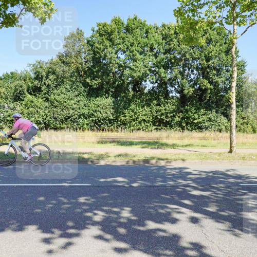09.08.2026 - GEWOBA Citytriathlon Bremen Michael Burmester http://msf.ph/oto/9960202 09.08.2026 12:41:21 Radfahren 548, 702, 711, 858, 982, 1020 meine-sportfotos.de