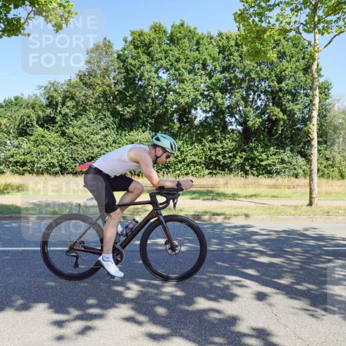 09.08.2026 - GEWOBA Citytriathlon Bremen Michael Burmester http://msf.ph/oto/9960208 09.08.2026 12:41:29 Radfahren 548, 602, 702, 711, 740, 767, 915, 933, 982, 1020, 1159 meine-sportfotos.de