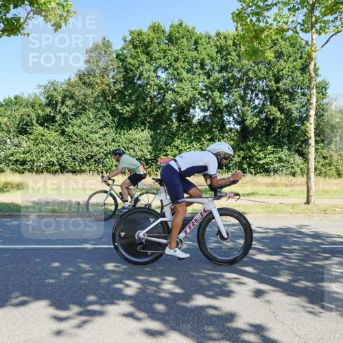 09.08.2026 - GEWOBA Citytriathlon Bremen Michael Burmester http://msf.ph/oto/9960215 09.08.2026 12:41:38 Radfahren 548, 602, 731, 740, 766, 767, 873, 915, 933, 940, 1020, 1121, 1159 meine-sportfotos.de