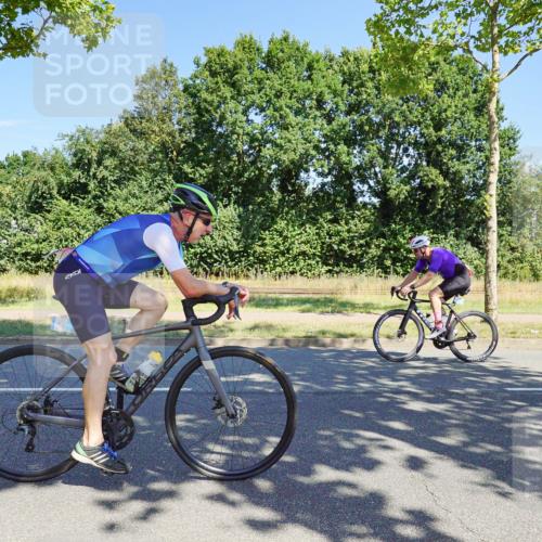 09.08.2026 - GEWOBA Citytriathlon Bremen Michael Burmester http://msf.ph/oto/9960248 09.08.2026 12:42:30 Radfahren 635, 768, 782, 870, 885, 966 meine-sportfotos.de