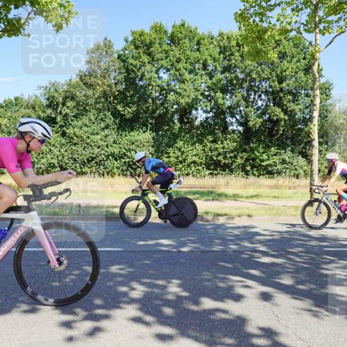 09.08.2026 - GEWOBA Citytriathlon Bremen Michael Burmester http://msf.ph/oto/9960255 09.08.2026 12:42:38 Radfahren 681, 720, 768, 870, 885, 966 meine-sportfotos.de