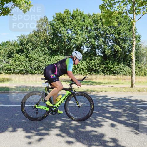 09.08.2026 - GEWOBA Citytriathlon Bremen Michael Burmester http://msf.ph/oto/9960262 09.08.2026 12:42:49 Radfahren 681, 720, 785, 890, 942, 1104, 1140 meine-sportfotos.de