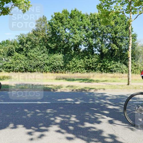 09.08.2026 - GEWOBA Citytriathlon Bremen Michael Burmester http://msf.ph/oto/9960288 09.08.2026 12:43:28 Radfahren 546, 558, 621, 643, 674, 700, 712, 732, 797, 898, 944, 989, 991, 1105, 1108, 1148 meine-sportfotos.de