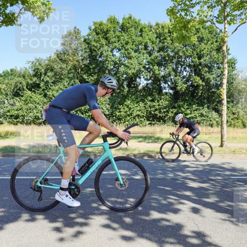 09.08.2026 - GEWOBA Citytriathlon Bremen Michael Burmester http://msf.ph/oto/9960370 09.08.2026 12:45:14 Radfahren 549, 556, 597, 610, 631, 676, 690, 738, 843, 853, 862, 878, 997, 1001, 1128, 1157 meine-sportfotos.de