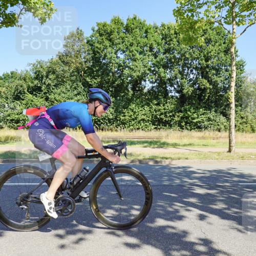 09.08.2026 - GEWOBA Citytriathlon Bremen Michael Burmester http://msf.ph/oto/9960375 09.08.2026 12:45:19 Radfahren 549, 556, 597, 610, 631, 676, 690, 738, 862, 878, 997, 1001, 1128, 1157 meine-sportfotos.de