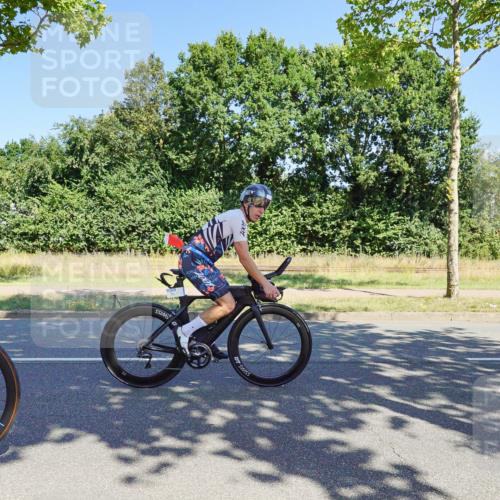 09.08.2026 - GEWOBA Citytriathlon Bremen Michael Burmester http://msf.ph/oto/9960404 09.08.2026 12:45:59 Radfahren 630, 632, 691, 698, 703, 723, 775, 791, 856, 881, 899, 908, 913, 962, 1007, 1011 meine-sportfotos.de