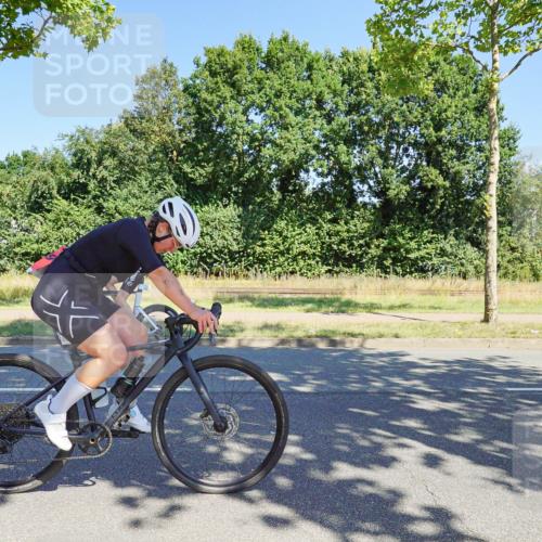 09.08.2026 - GEWOBA Citytriathlon Bremen Michael Burmester http://msf.ph/oto/9960411 09.08.2026 12:46:11 Radfahren 698, 703, 746, 775, 899, 917, 1002 meine-sportfotos.de