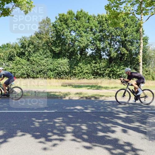 09.08.2026 - GEWOBA Citytriathlon Bremen Michael Burmester http://msf.ph/oto/9960422 09.08.2026 12:46:33 Radfahren 575, 650, 652, 835, 958 meine-sportfotos.de
