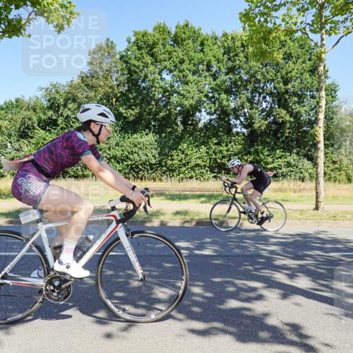 09.08.2026 - GEWOBA Citytriathlon Bremen Michael Burmester http://msf.ph/oto/9960467 09.08.2026 12:47:50 Radfahren 593, 618, 642, 719, 735, 904, 1103 meine-sportfotos.de