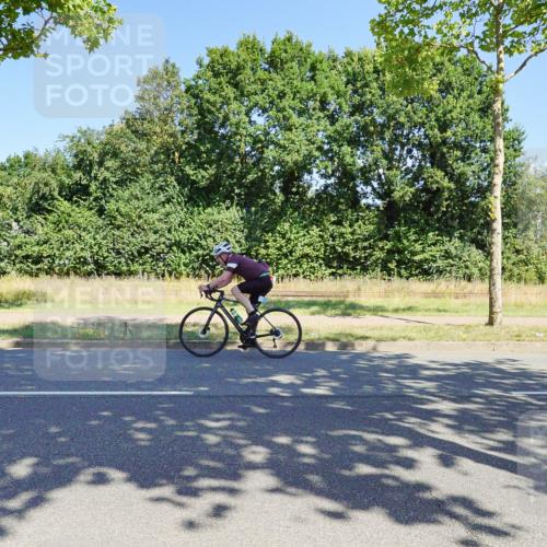 09.08.2026 - GEWOBA Citytriathlon Bremen Michael Burmester http://msf.ph/oto/9960472 09.08.2026 12:47:54 Radfahren 618, 719, 735, 883, 904, 1103 meine-sportfotos.de