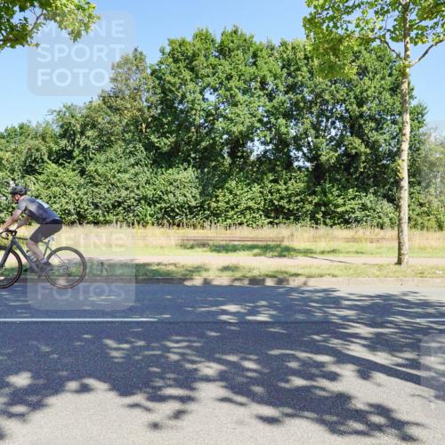09.08.2026 - GEWOBA Citytriathlon Bremen Michael Burmester http://msf.ph/oto/9960484 09.08.2026 12:48:10 Radfahren 547, 563, 683, 688, 811, 883, 955, 1103, 1116 meine-sportfotos.de