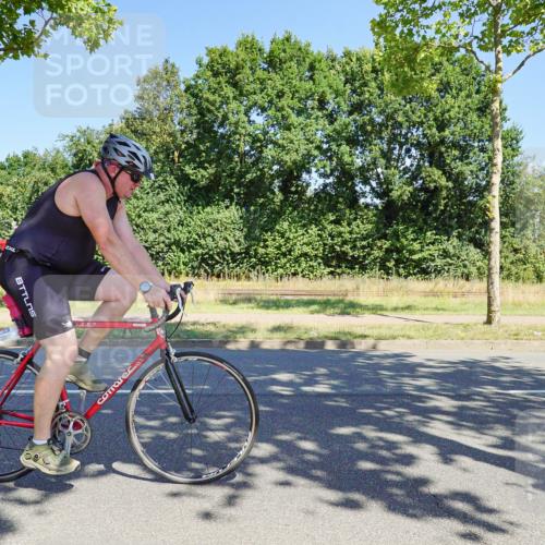 09.08.2026 - GEWOBA Citytriathlon Bremen Michael Burmester http://msf.ph/oto/9960492 09.08.2026 12:48:26 Radfahren 547, 605, 613, 677, 769, 822 meine-sportfotos.de