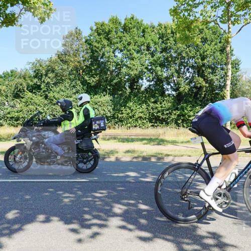 09.08.2026 - GEWOBA Citytriathlon Bremen Michael Burmester http://msf.ph/oto/9960532 09.08.2026 12:49:21 Radfahren 569, 583, 647, 757, 765, 999, 1160 meine-sportfotos.de