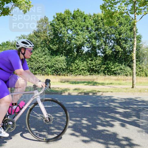 09.08.2026 - GEWOBA Citytriathlon Bremen Michael Burmester http://msf.ph/oto/9960536 09.08.2026 12:49:28 Radfahren 569, 583, 710, 757, 765, 803, 963, 983, 999, 1160 meine-sportfotos.de