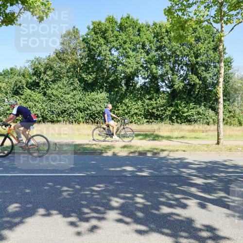 09.08.2026 - GEWOBA Citytriathlon Bremen Michael Burmester http://msf.ph/oto/9960545 09.08.2026 12:49:45 Radfahren 680, 710, 852, 874, 924, 946, 983, 1150 meine-sportfotos.de
