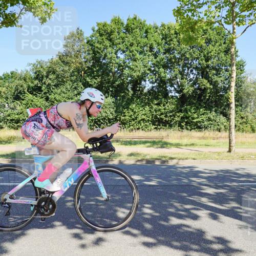 09.08.2026 - GEWOBA Citytriathlon Bremen Michael Burmester http://msf.ph/oto/9960551 09.08.2026 12:49:53 Radfahren 590, 680, 777, 852, 874, 946, 967, 1008, 1150 meine-sportfotos.de