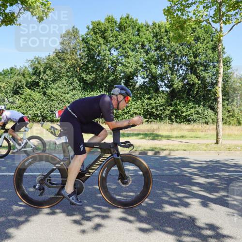 09.08.2026 - GEWOBA Citytriathlon Bremen Michael Burmester http://msf.ph/oto/9960606 09.08.2026 12:51:24 Radfahren 880, 884, 1019 meine-sportfotos.de