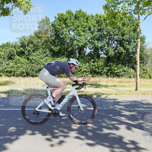 09.08.2026 - GEWOBA Citytriathlon Bremen Michael Burmester http://msf.ph/oto/9960616 09.08.2026 12:51:33 Radfahren 560, 562, 595, 668, 756, 787, 877, 880, 909, 914, 1019, 1110, 1155 meine-sportfotos.de