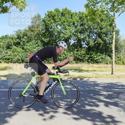 09.08.2026 - GEWOBA Citytriathlon Bremen Michael Burmester http://msf.ph/oto/9960633 09.08.2026 12:52:00 Radfahren 545, 582, 615, 717, 820, 867, 990, 1013 meine-sportfotos.de