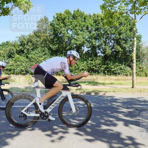 09.08.2026 - GEWOBA Citytriathlon Bremen Michael Burmester http://msf.ph/oto/9960640 09.08.2026 12:52:14 Radfahren 679, 682, 717, 750, 820, 826, 979, 1130 meine-sportfotos.de