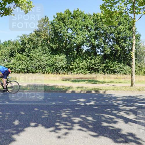 09.08.2026 - GEWOBA Citytriathlon Bremen Michael Burmester http://msf.ph/oto/9960662 09.08.2026 12:52:50 Radfahren 598, 611, 655, 726, 739, 807, 1009 meine-sportfotos.de