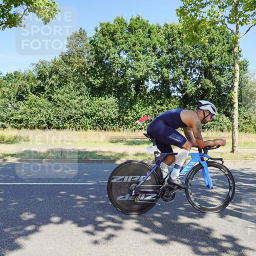 09.08.2026 - GEWOBA Citytriathlon Bremen Michael Burmester http://msf.ph/oto/9960668 09.08.2026 12:53:07 Radfahren 555, 600, 604, 748, 855, 920, 921, 1129 meine-sportfotos.de