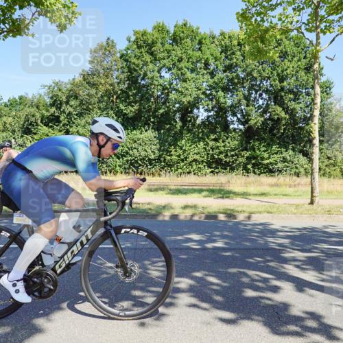 09.08.2026 - GEWOBA Citytriathlon Bremen Michael Burmester http://msf.ph/oto/9960685 09.08.2026 12:53:26 Radfahren 559, 571, 609, 770, 776, 1015, 1114 meine-sportfotos.de