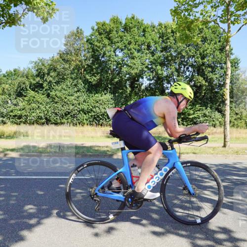 09.08.2026 - GEWOBA Citytriathlon Bremen Michael Burmester http://msf.ph/oto/9960697 09.08.2026 12:53:43 Radfahren 559, 571, 609, 638, 687, 749, 770, 814, 823, 869, 901, 1114 meine-sportfotos.de