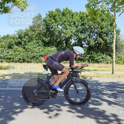 09.08.2026 - GEWOBA Citytriathlon Bremen Michael Burmester http://msf.ph/oto/9960755 09.08.2026 12:55:08 Radfahren 565, 568, 743, 745, 839, 911, 970 meine-sportfotos.de