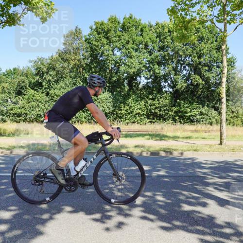 09.08.2026 - GEWOBA Citytriathlon Bremen Michael Burmester http://msf.ph/oto/9960859 09.08.2026 12:57:32 Radfahren 603, 701, 702, 834, 838, 858, 982, 1153 meine-sportfotos.de