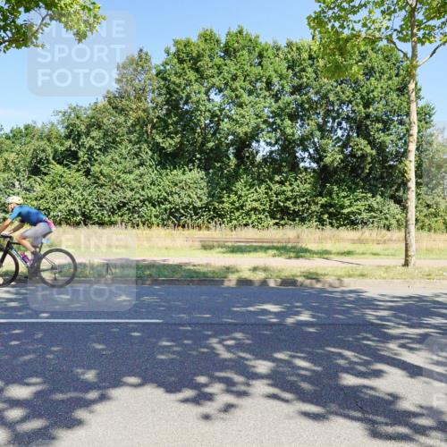 09.08.2026 - GEWOBA Citytriathlon Bremen Michael Burmester http://msf.ph/oto/9960923 09.08.2026 12:59:38 Radfahren 635, 658, 712, 817, 923 meine-sportfotos.de