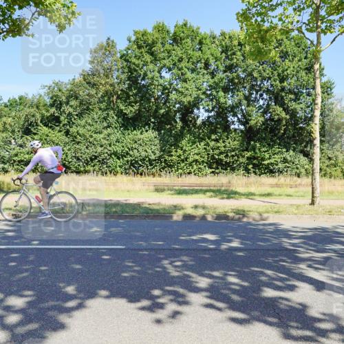 09.08.2026 - GEWOBA Citytriathlon Bremen Michael Burmester http://msf.ph/oto/9960947 09.08.2026 13:00:13 Radfahren 660, 674, 753, 849, 1128 meine-sportfotos.de