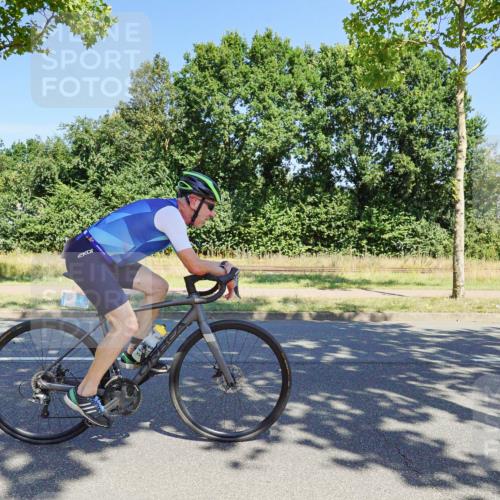 09.08.2026 - GEWOBA Citytriathlon Bremen Michael Burmester http://msf.ph/oto/9960969 09.08.2026 13:00:39 Radfahren 621, 633, 649, 700, 720, 870, 915, 933, 940, 989, 1104, 1123 meine-sportfotos.de