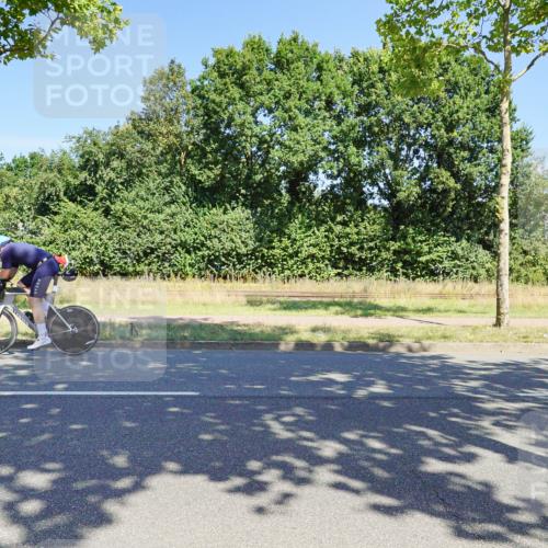 09.08.2026 - GEWOBA Citytriathlon Bremen Michael Burmester http://msf.ph/oto/9960994 09.08.2026 13:01:10 Radfahren 558, 643, 644, 782, 785, 797, 843, 944 meine-sportfotos.de
