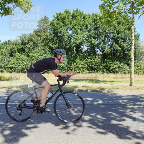 09.08.2026 - GEWOBA Citytriathlon Bremen Michael Burmester http://msf.ph/oto/9961011 09.08.2026 13:01:31 Radfahren 551, 556, 631, 666, 669, 690, 714, 775, 801, 854, 859, 862, 878, 991, 1014, 1140 meine-sportfotos.de