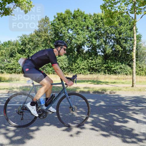 09.08.2026 - GEWOBA Citytriathlon Bremen Michael Burmester http://msf.ph/oto/9961048 09.08.2026 13:02:27 Radfahren 614, 632, 676, 723, 791, 873, 966, 1007, 1011 meine-sportfotos.de