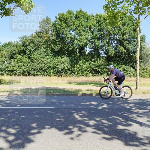 09.08.2026 - GEWOBA Citytriathlon Bremen Michael Burmester http://msf.ph/oto/9961056 09.08.2026 13:02:35 Radfahren 607, 614, 632, 691, 723, 791, 873, 966, 1007, 1011, 1020 meine-sportfotos.de