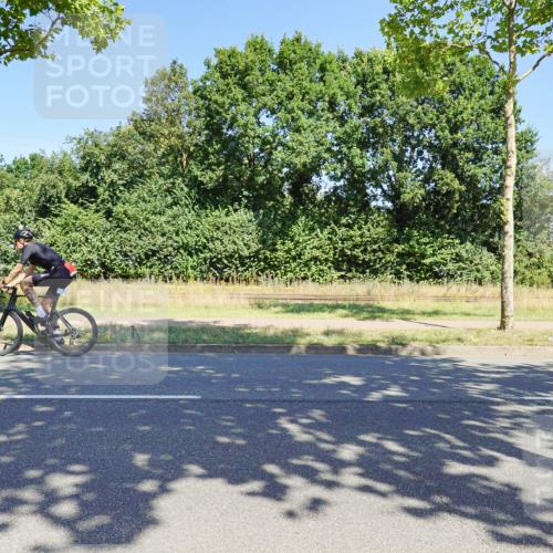 09.08.2026 - GEWOBA Citytriathlon Bremen Michael Burmester http://msf.ph/oto/9961109 09.08.2026 13:03:46 Radfahren 575, 591, 646, 698, 721, 769, 793, 828, 835, 891, 974, 1122, 1157 meine-sportfotos.de
