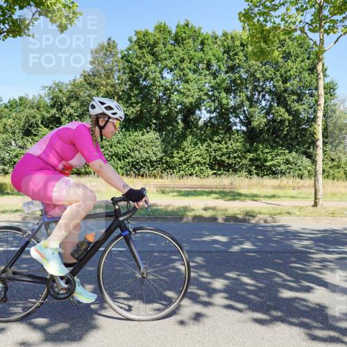 09.08.2026 - GEWOBA Citytriathlon Bremen Michael Burmester http://msf.ph/oto/9961111 09.08.2026 13:03:50 Radfahren 575, 646, 698, 721, 769, 793, 828, 835, 842, 891, 974, 1122, 1157 meine-sportfotos.de