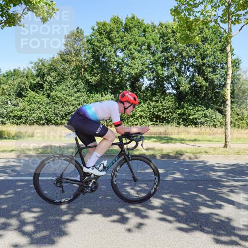 09.08.2026 - GEWOBA Citytriathlon Bremen Michael Burmester http://msf.ph/oto/9961140 09.08.2026 13:04:39 Radfahren 112, 569, 692, 697, 962, 1002, 1152, 1160 meine-sportfotos.de