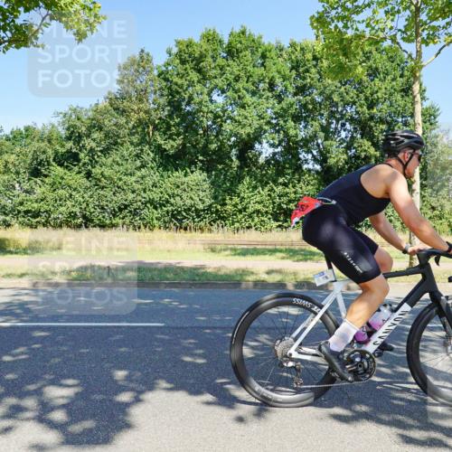 09.08.2026 - GEWOBA Citytriathlon Bremen Michael Burmester http://msf.ph/oto/9961154 09.08.2026 13:05:07 Radfahren 652, 747, 777, 818, 908, 917, 922, 1139 meine-sportfotos.de