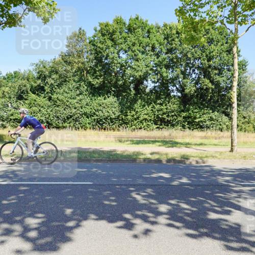 09.08.2026 - GEWOBA Citytriathlon Bremen Michael Burmester http://msf.ph/oto/9961163 09.08.2026 13:05:30 Radfahren 583, 613, 642, 830 meine-sportfotos.de