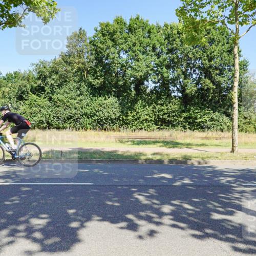 09.08.2026 - GEWOBA Citytriathlon Bremen Michael Burmester http://msf.ph/oto/9961192 09.08.2026 13:06:18 Radfahren 540, 547, 619, 645, 647, 677, 683, 765, 927 meine-sportfotos.de